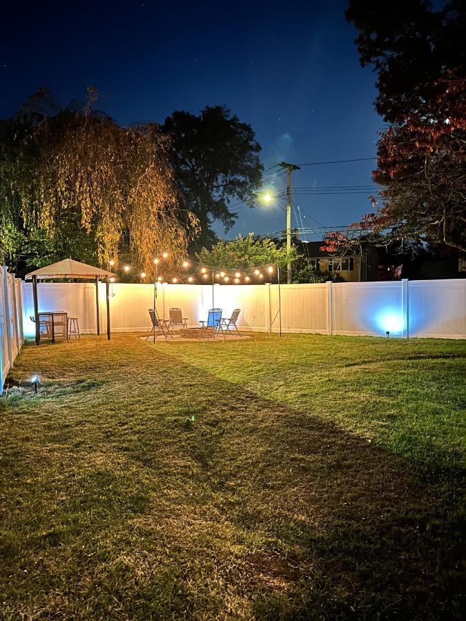 ニューヘイブン 7 Mins Drive To Yale, Large Fenced Yardヴィラ エクステリア 写真